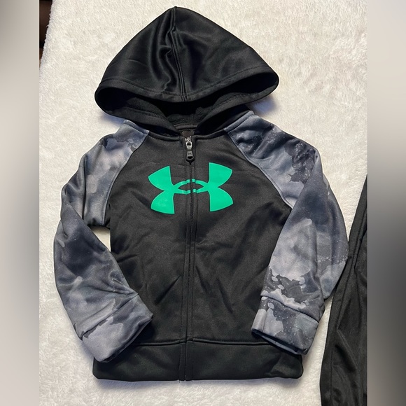 Boys 2 piece Under Armour Set, Size 24 months, NWT! - Picture 2 of 3